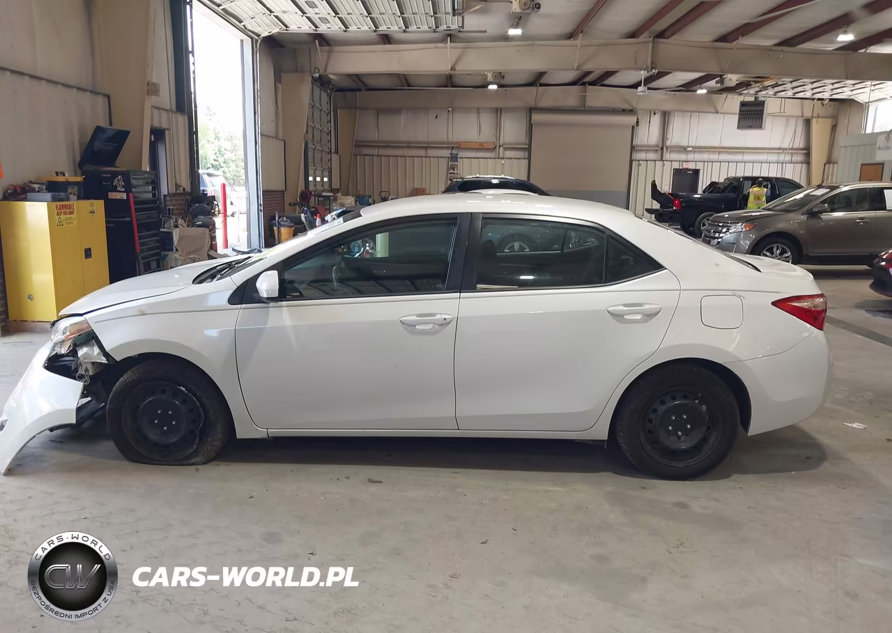 2017 Toyota Corolla Le VIN:5YFBURHE8HP699400 - 14