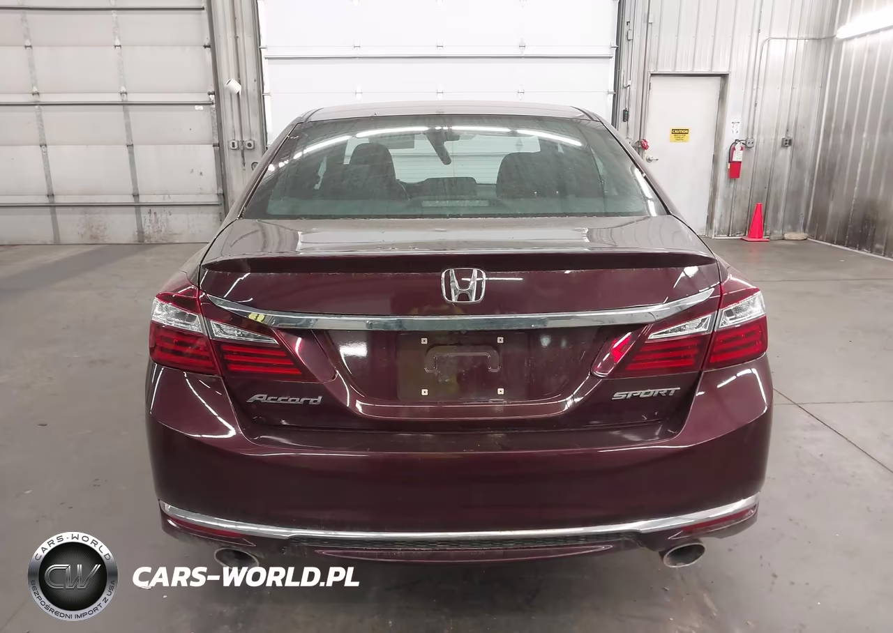 2016 Honda Accord Sport VIN:1HGCR2F58GA110723 - 17