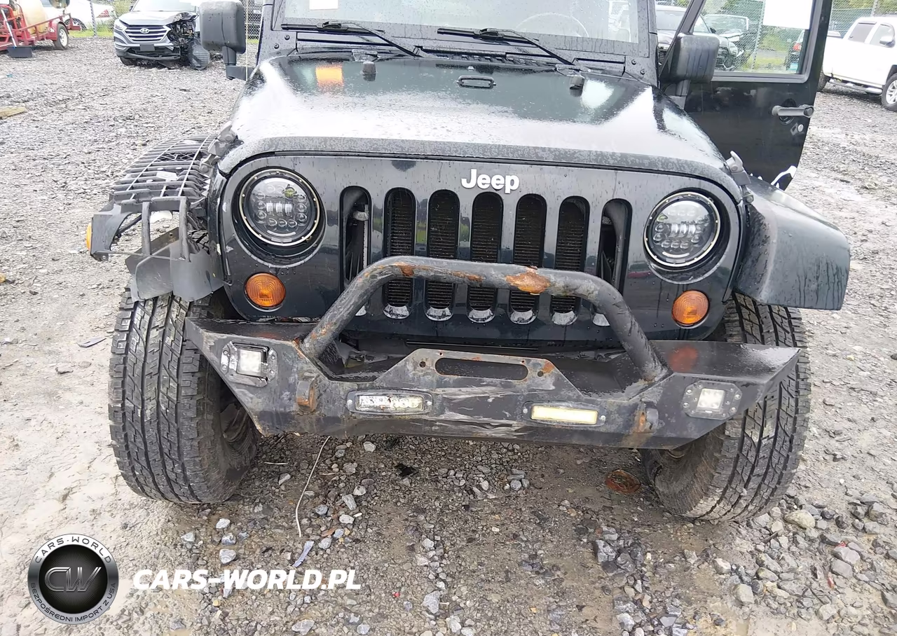 2010 Jeep Wrangler Sport VIN:1J4AA2D16AL173323 - 6