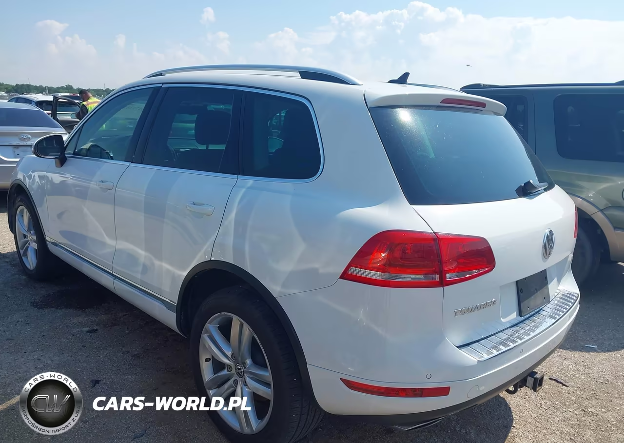 2013 Volkswagen Touareg Vr6 Executive VIN:WVGEF9BP4DD000841 - 3