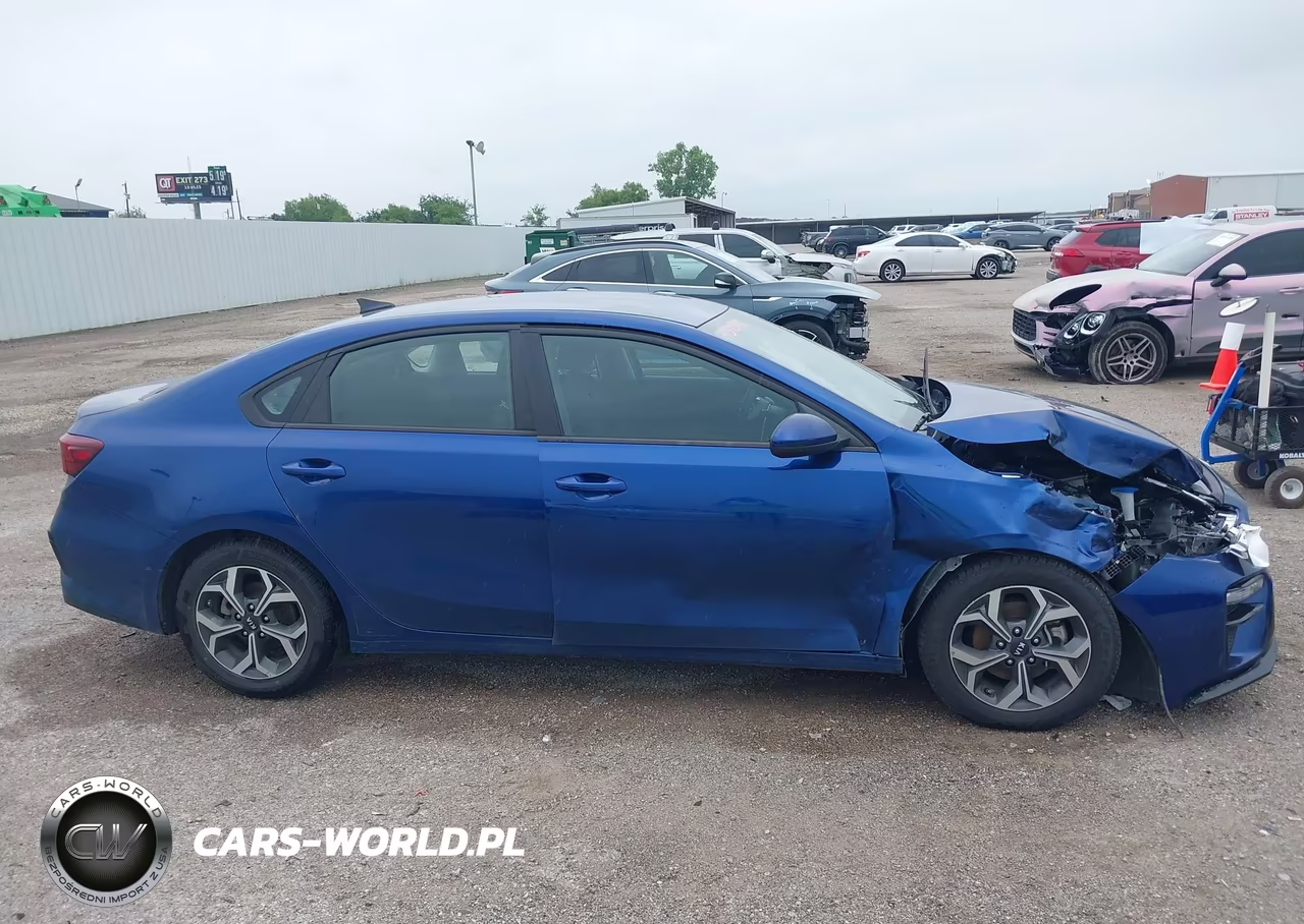 2021 Kia Forte Lxs VIN:3KPF24AD4ME370197 - 13