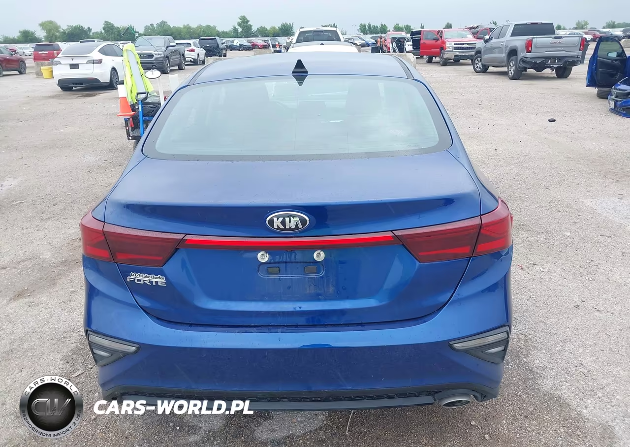 2021 Kia Forte Lxs VIN:3KPF24AD4ME370197 - 16