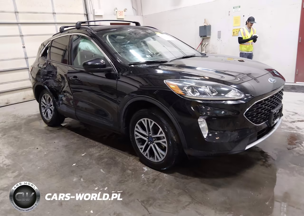 2020 Ford Escape Sel