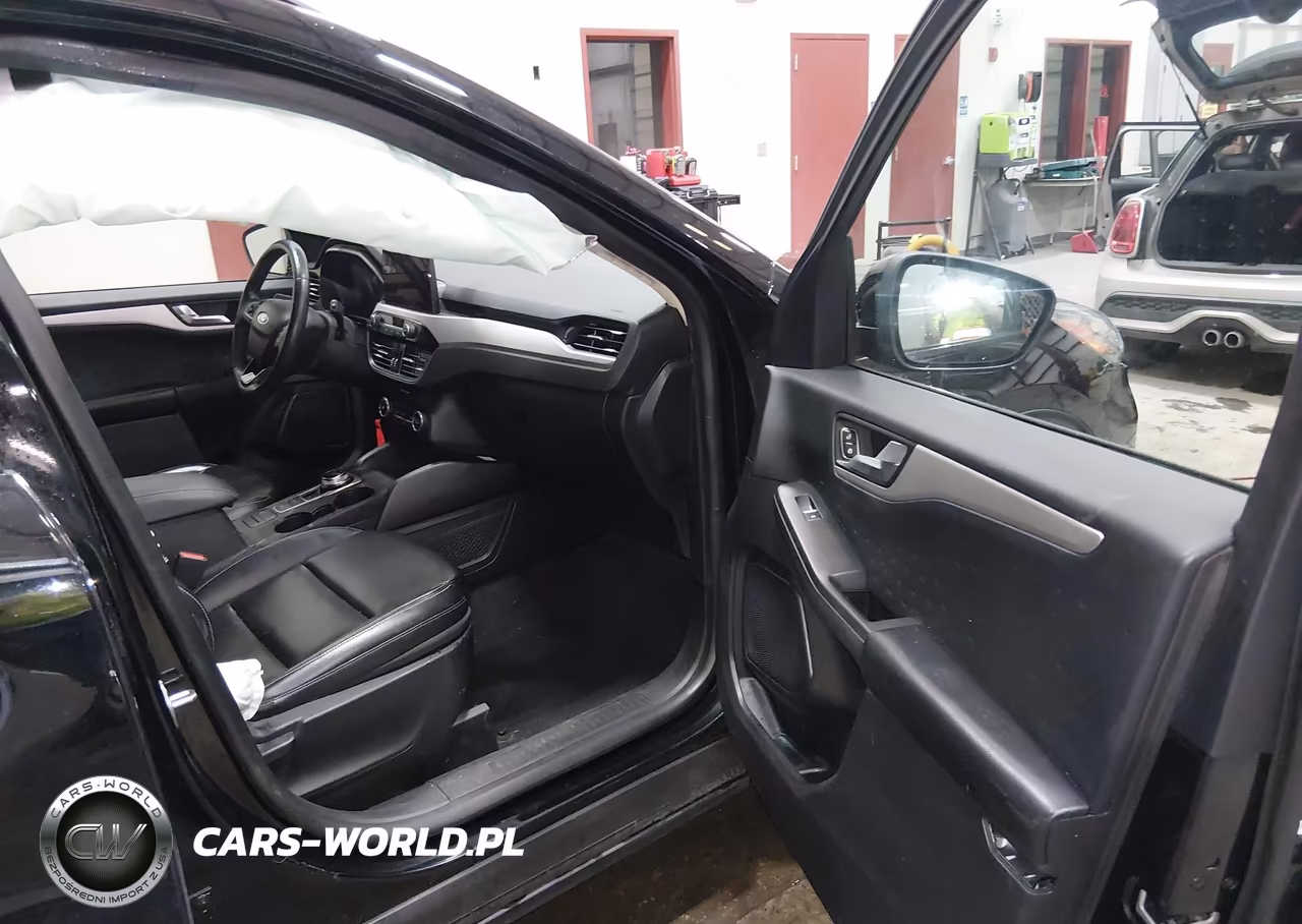 2020 Ford Escape Sel VIN:1FMCU9H6XLUB08813 - 5