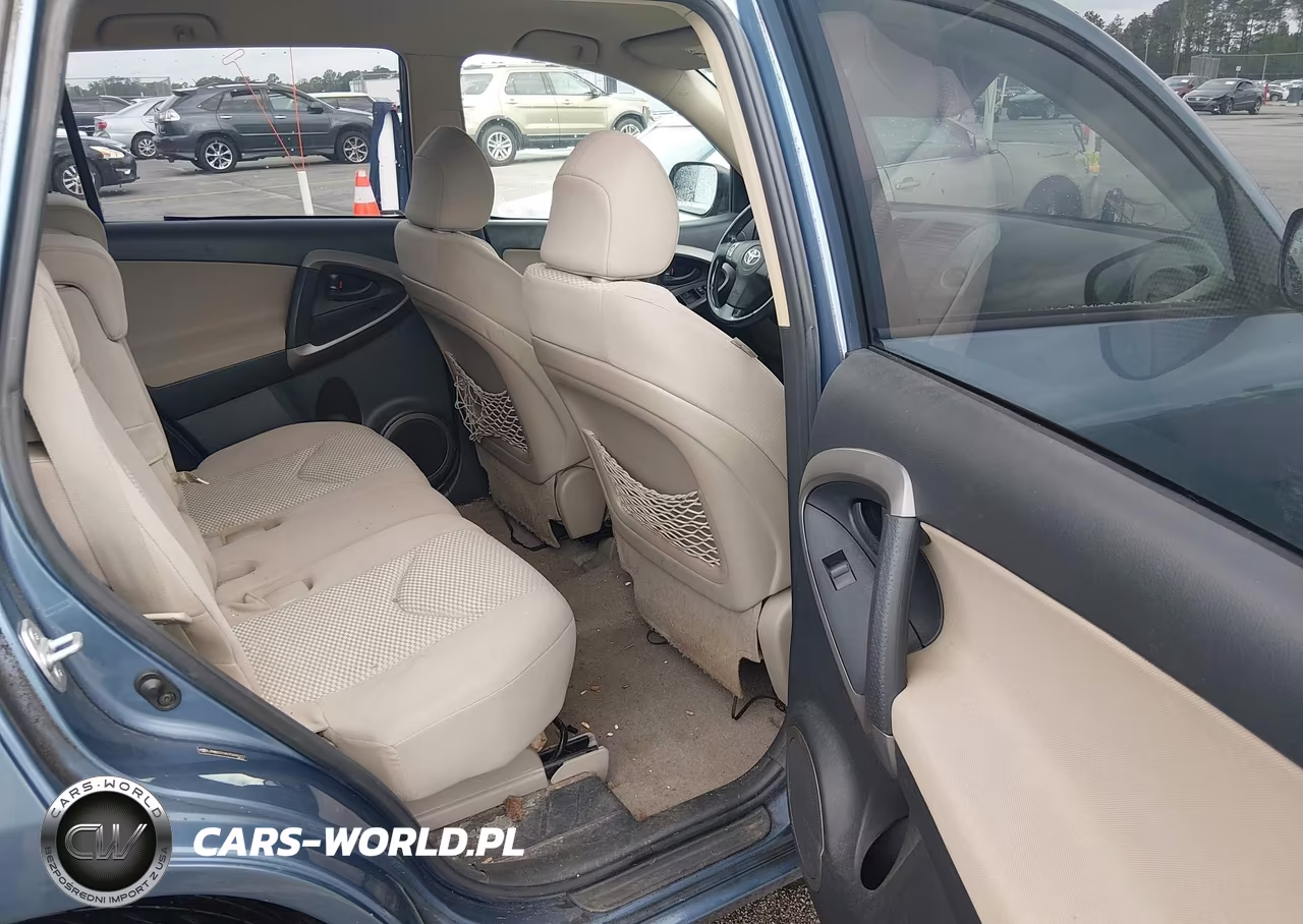 2007 Toyota Rav4 Limited VIN:JTMBD31VX75090277 - 8