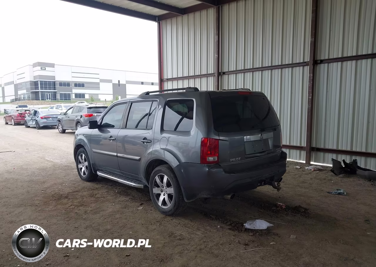 2013 Honda Pilot Touring VIN:5FNYF4H98DB072907 - 3