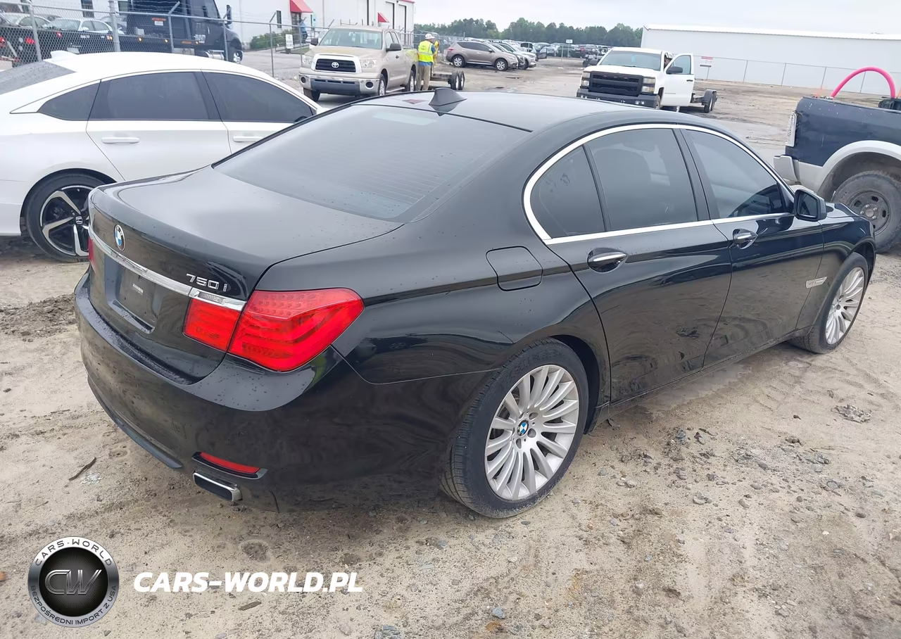 2010 BMW 750I xDrive VIN:WBAKC6C54ACL67698 - 4