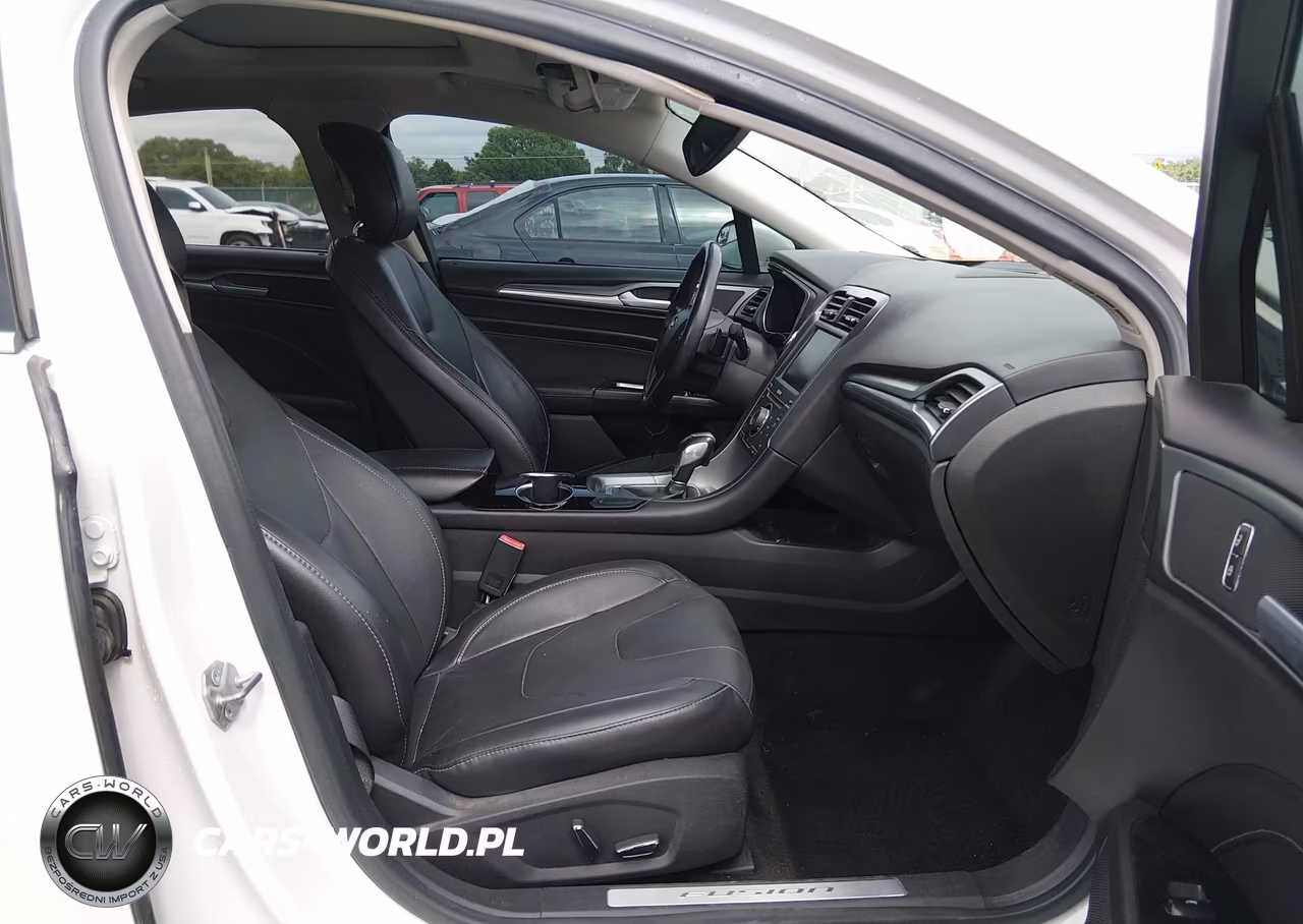 2014 Ford Fusion Titanium VIN:3FA6P0D91ER223529 - 5