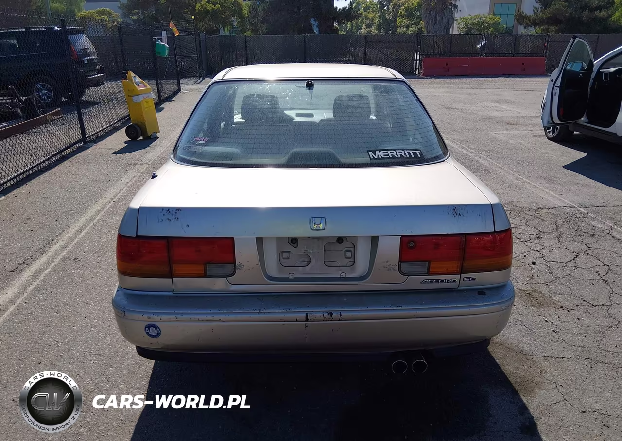 1993 Honda Accord Se VIN:JHMCB7689PC049430 - 17