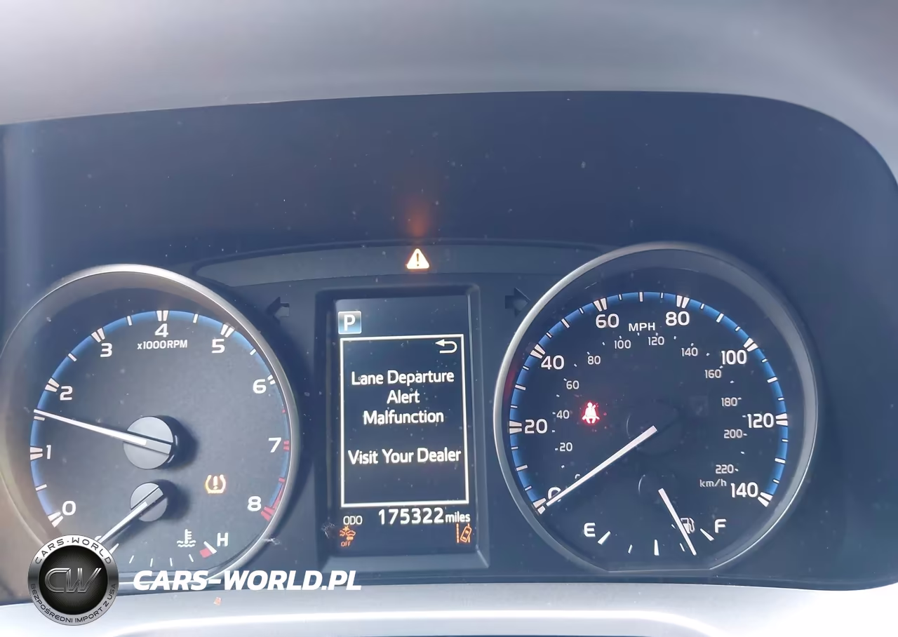 2017 Toyota Rav4 Le VIN:JTMBFREV5HJ144004 - 7