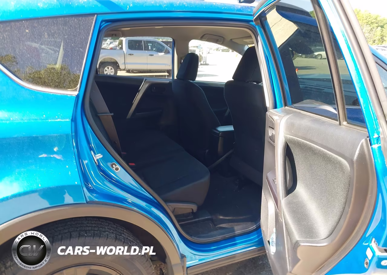 2017 Toyota Rav4 Le VIN:JTMBFREV5HJ144004 - 8