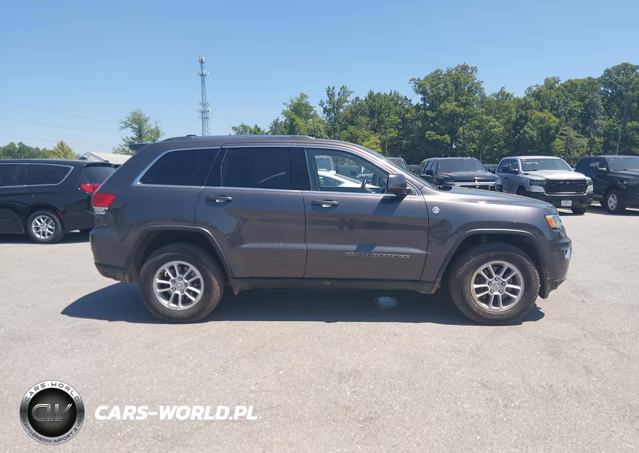 2019 Jeep Grand Cherokee Laredo E 4X4 VIN:1C4RJFAG0KC837027 - 13