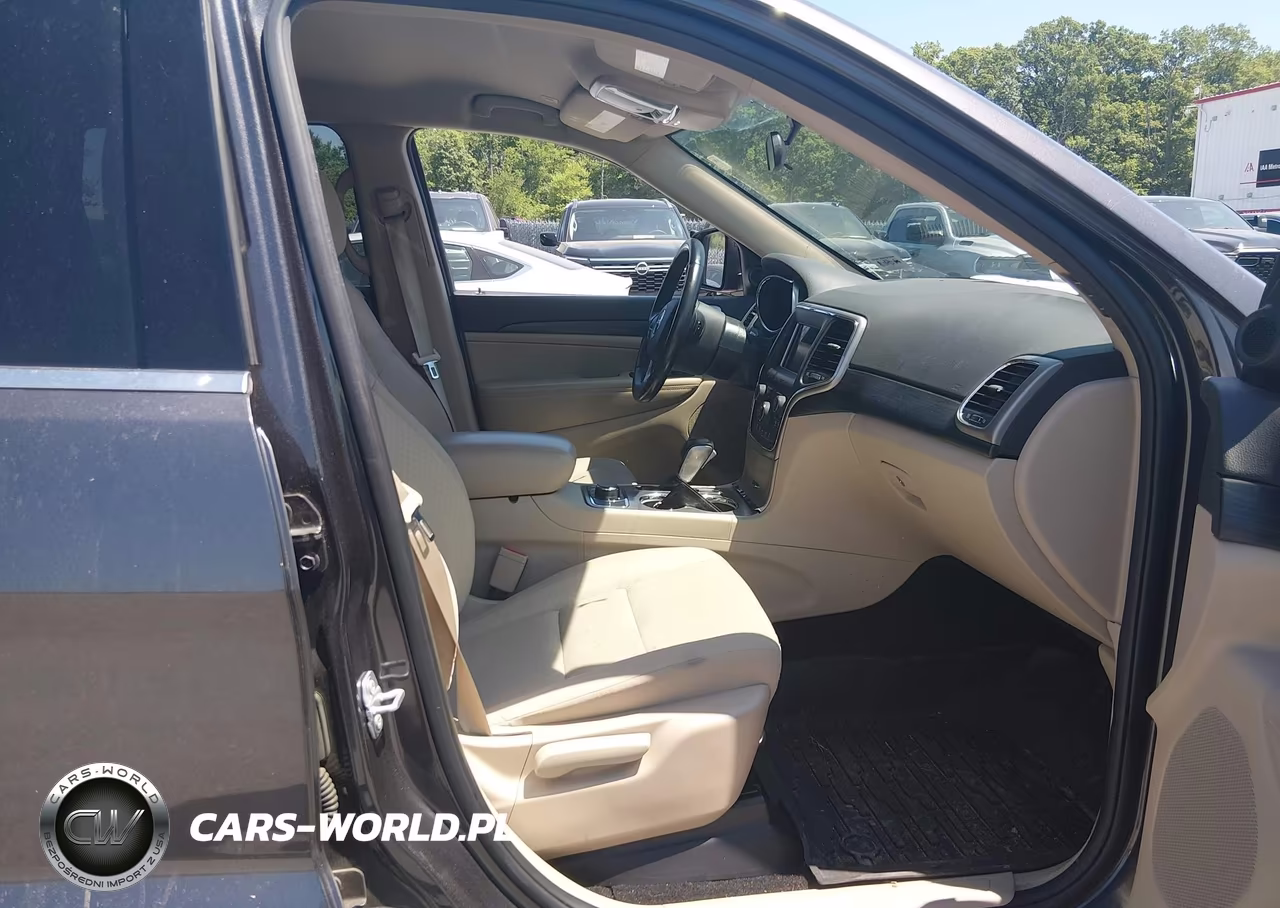 2019 Jeep Grand Cherokee Laredo E 4X4 VIN:1C4RJFAG0KC837027 - 5