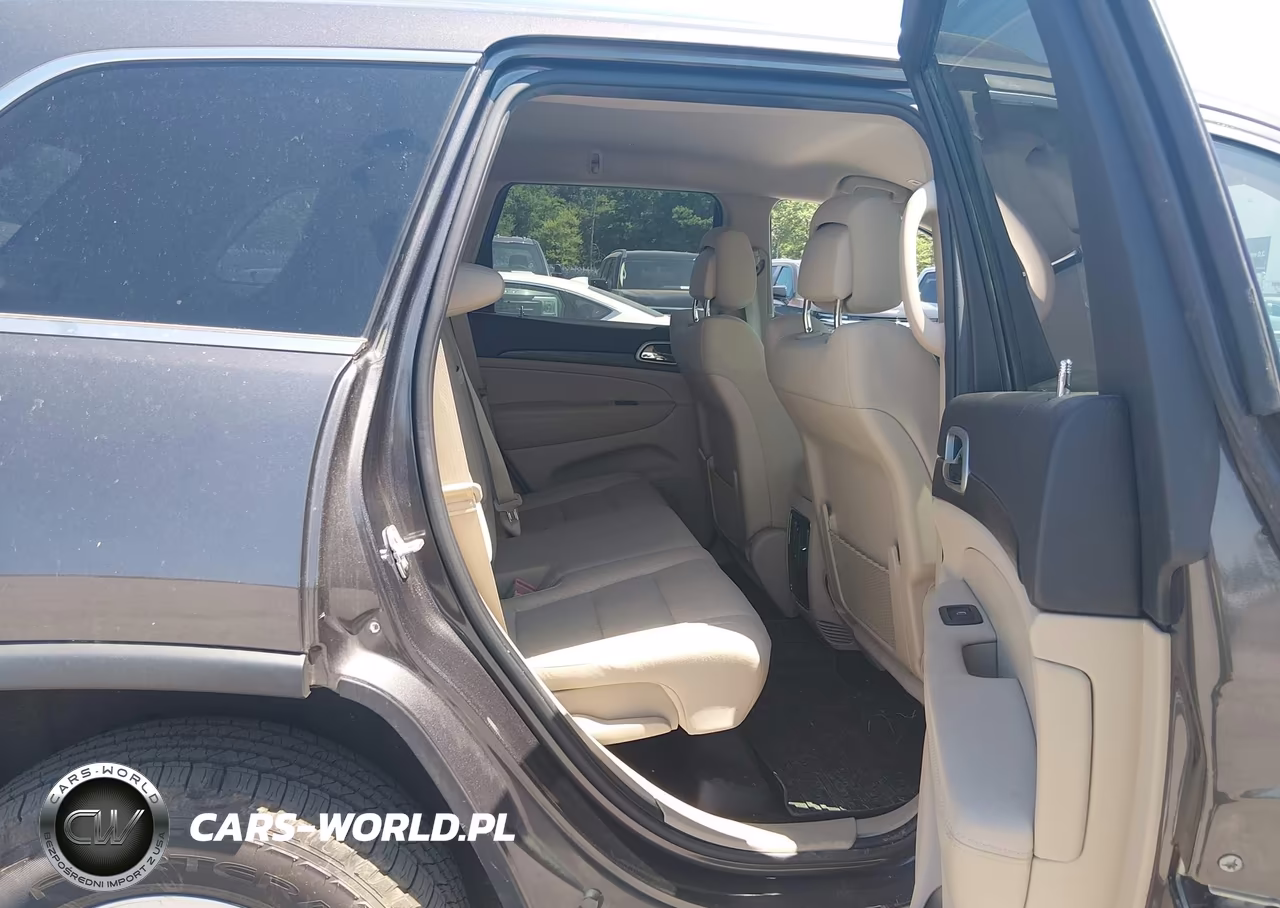 2019 Jeep Grand Cherokee Laredo E 4X4 VIN:1C4RJFAG0KC837027 - 8