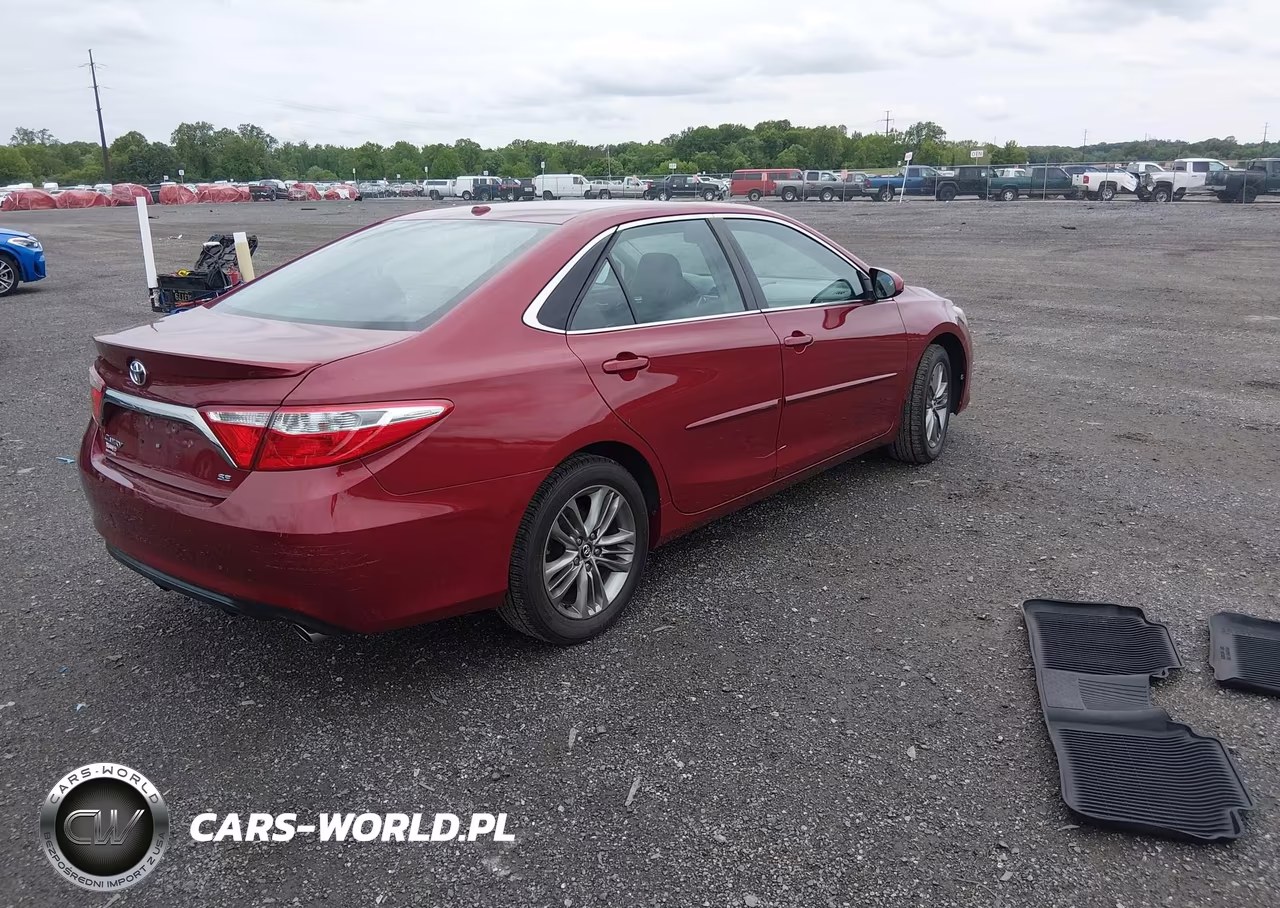 2017 Toyota Camry Se VIN:4T1BF1FK9HU719219 - 4