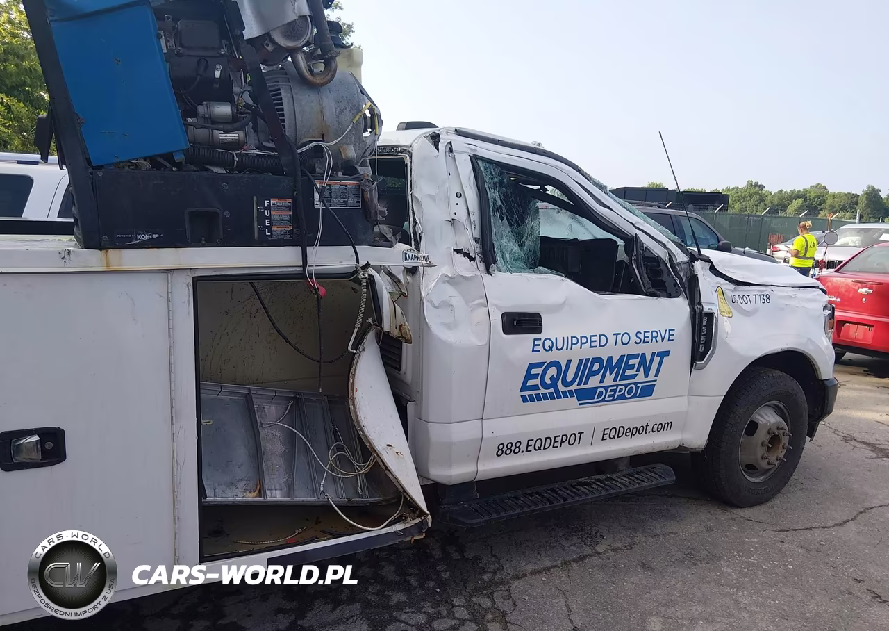 2022 Ford F-350 Chassis Xl VIN:1FDRF3G60NED79184 - 10