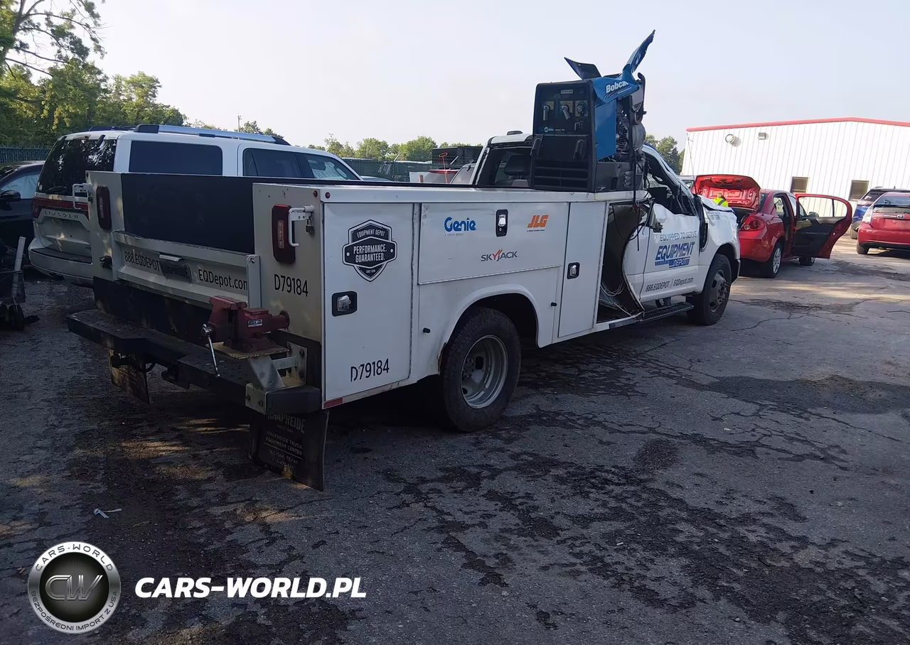 2022 Ford F-350 Chassis Xl VIN:1FDRF3G60NED79184 - 4