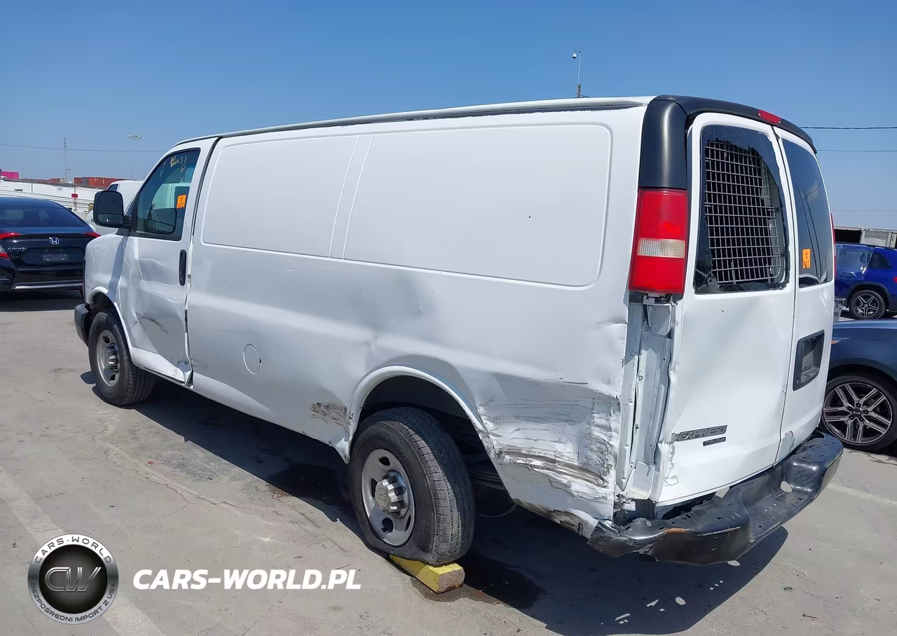 2012 Chevrolet Express 2500 Work Van VIN:1GCWGFCA5C1192818 - 3