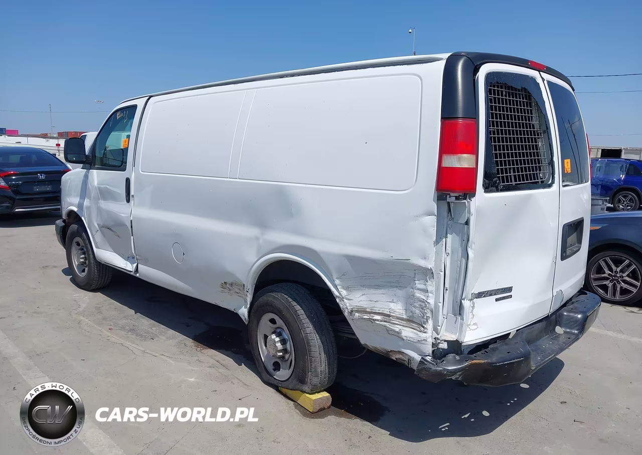 2012 Chevrolet Express 2500 Work Van VIN:1GCWGFCA5C1192818 - 6