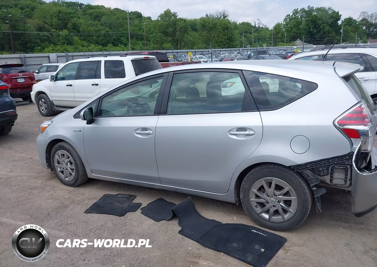 2016 Toyota Prius V Three VIN:JTDZN3EU4GJ040799 - 14