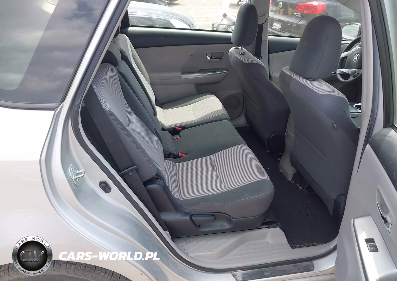 2016 Toyota Prius V Three VIN:JTDZN3EU4GJ040799 - 8