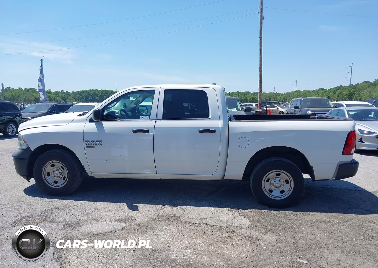 2019 Ram 1500 Classic Tradesman 4X2 5'7 Box VIN:1C6RR6KG3KS612735 - 18
