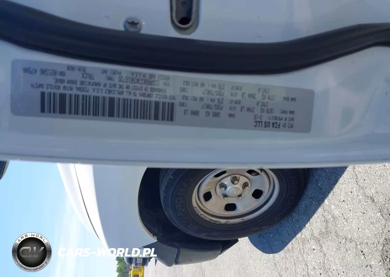 2019 Ram 1500 Classic Tradesman 4X2 5'7 Box VIN:1C6RR6KG3KS612735 - 9