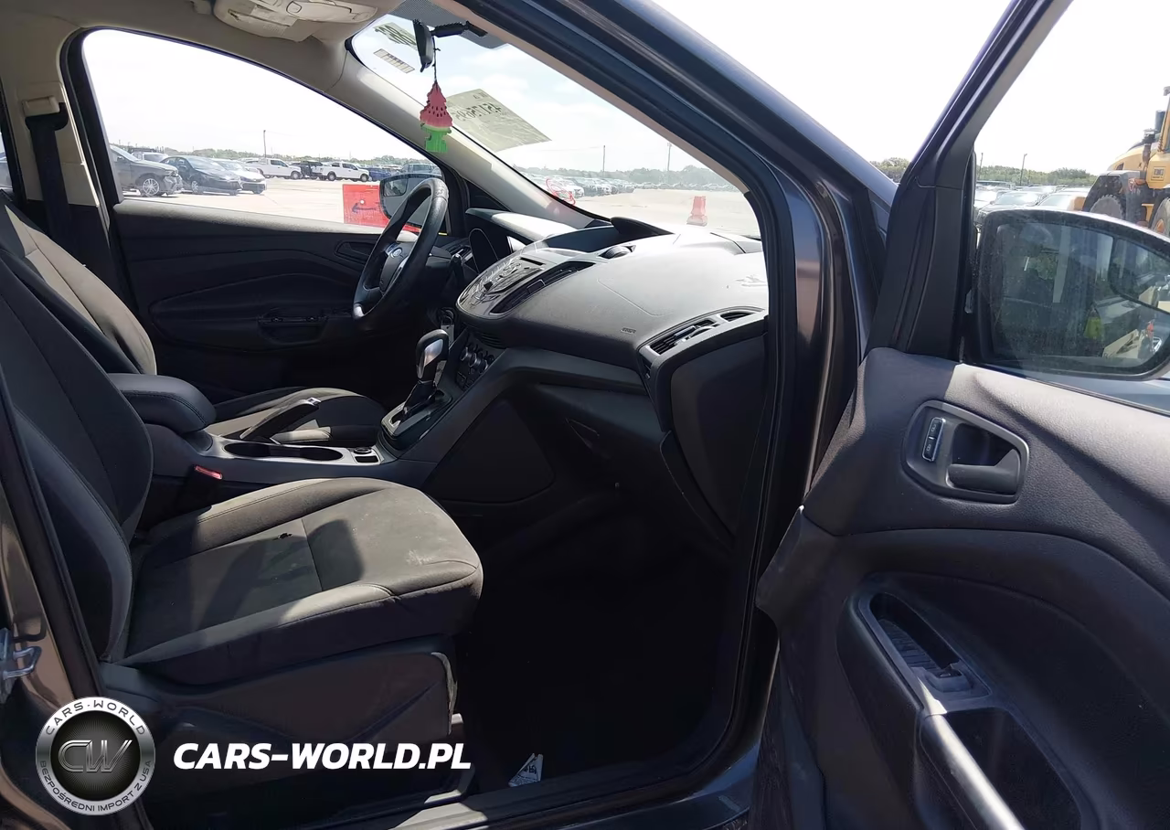 2015 Ford Escape S VIN:1FMCU0F7XFUC33581 - 5
