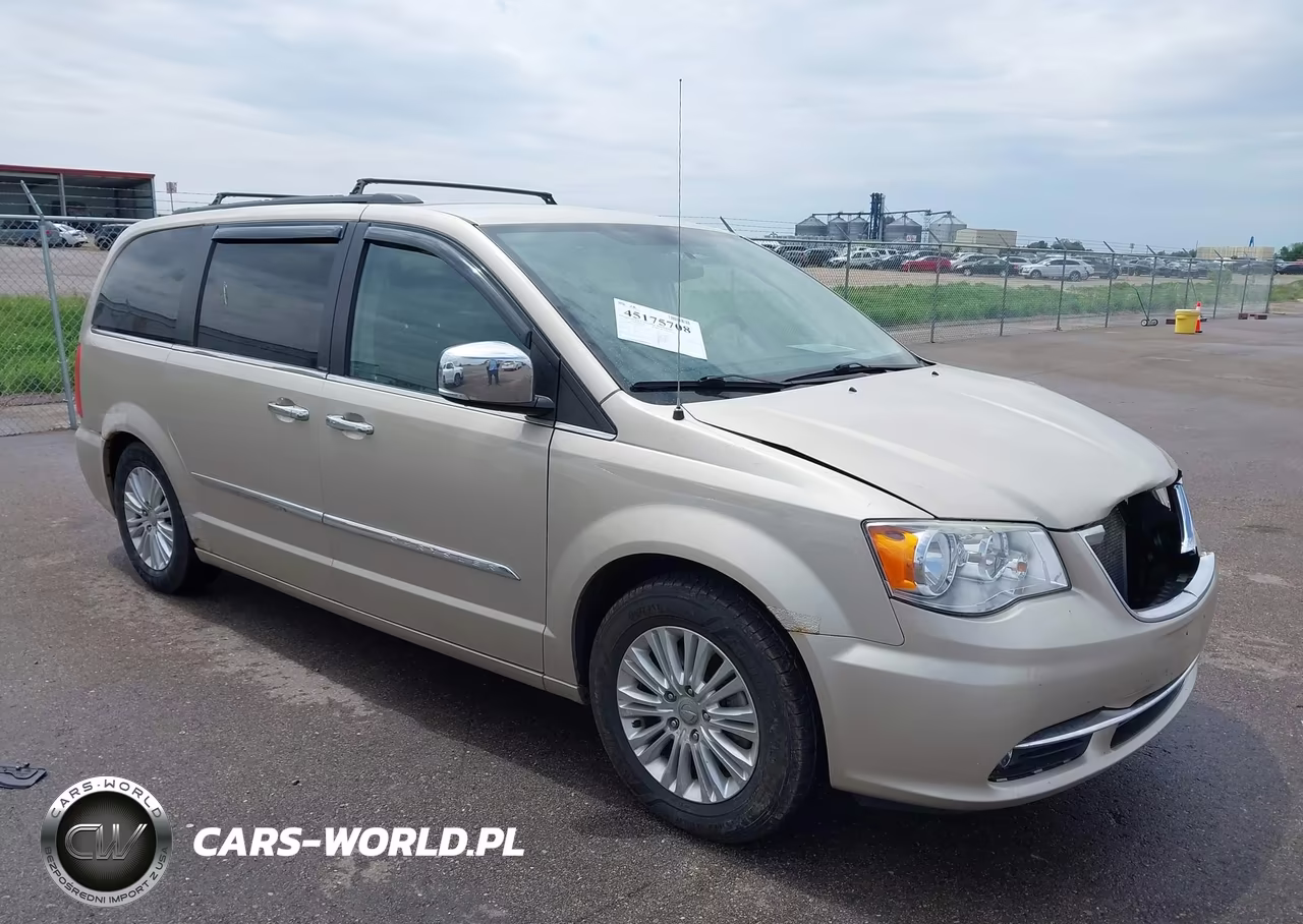 2013 Chrysler Town & Country Touring-L – zdjęcie 1 z 12