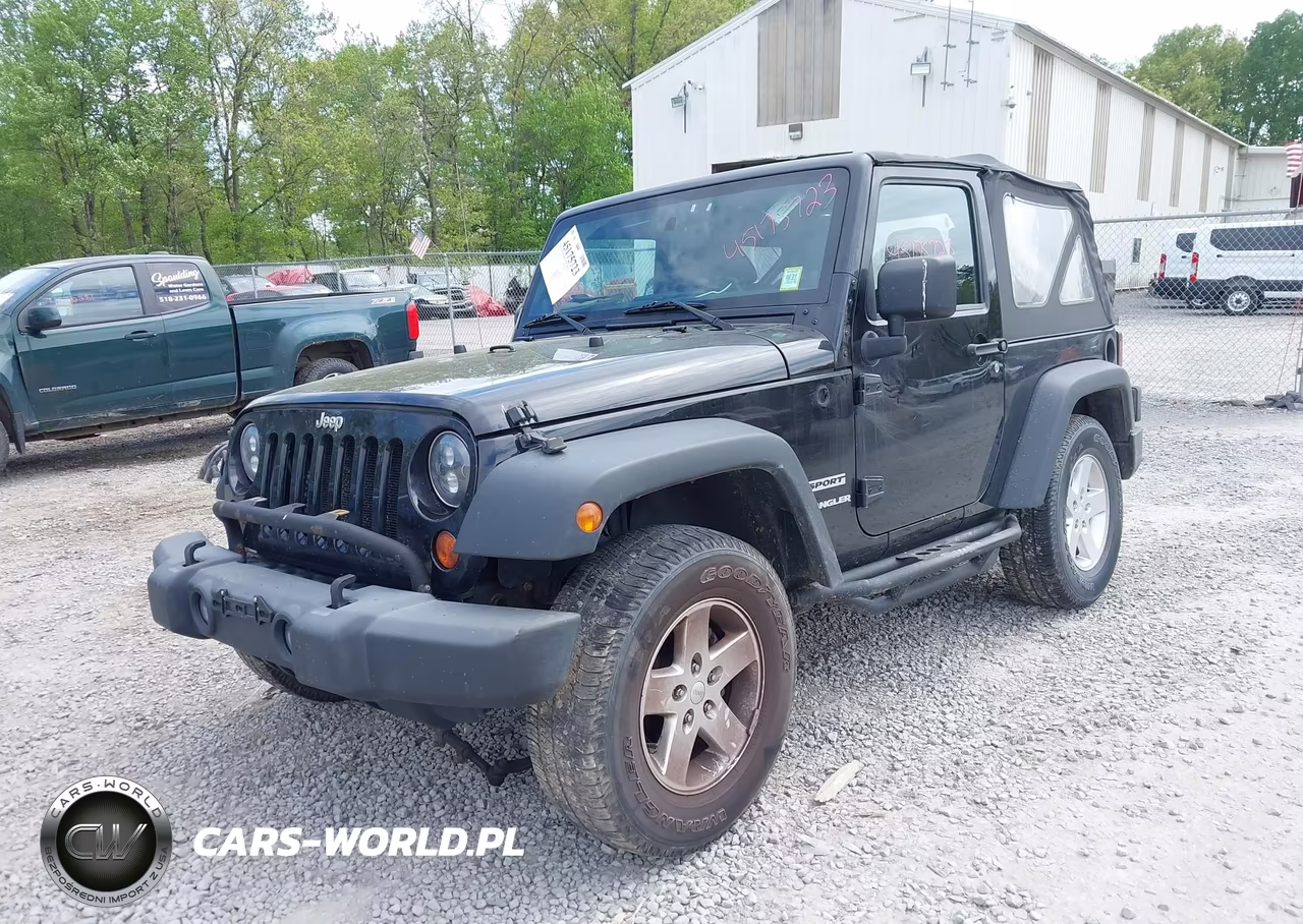 2013 Jeep Wrangler Sport VIN:1C4AJWAG2DL530555 - 2