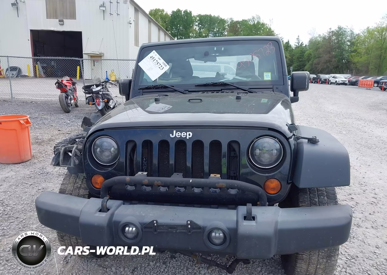 2013 Jeep Wrangler Sport VIN:1C4AJWAG2DL530555 - 6