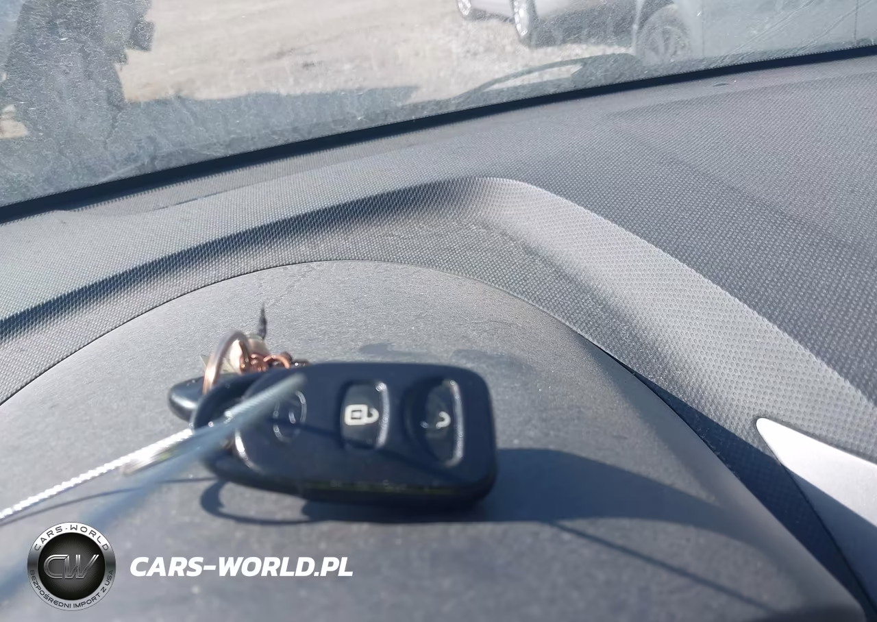 2013 Hyundai Accent Gls VIN:KMHCT4AE4DU390293 - 11
