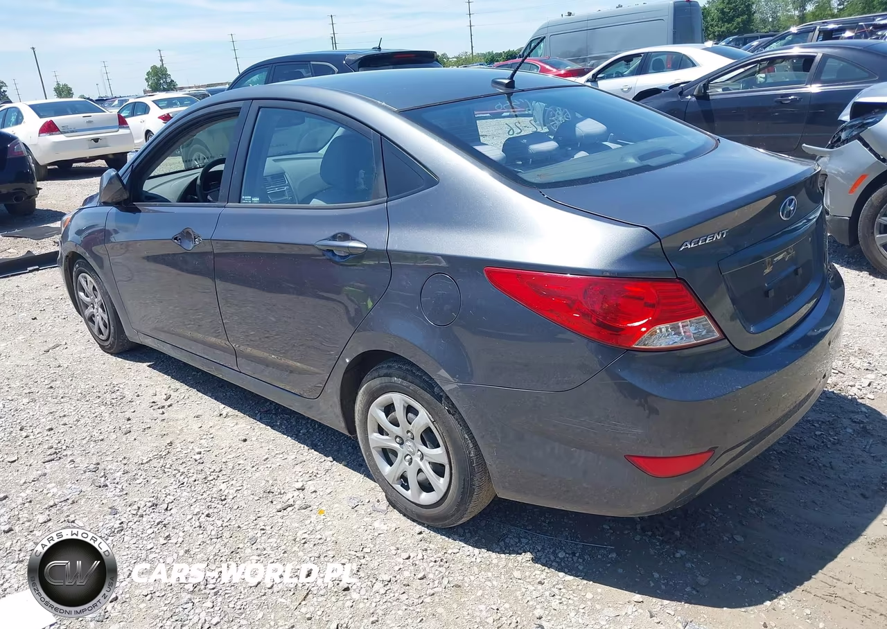 2013 Hyundai Accent Gls VIN:KMHCT4AE4DU390293 - 3