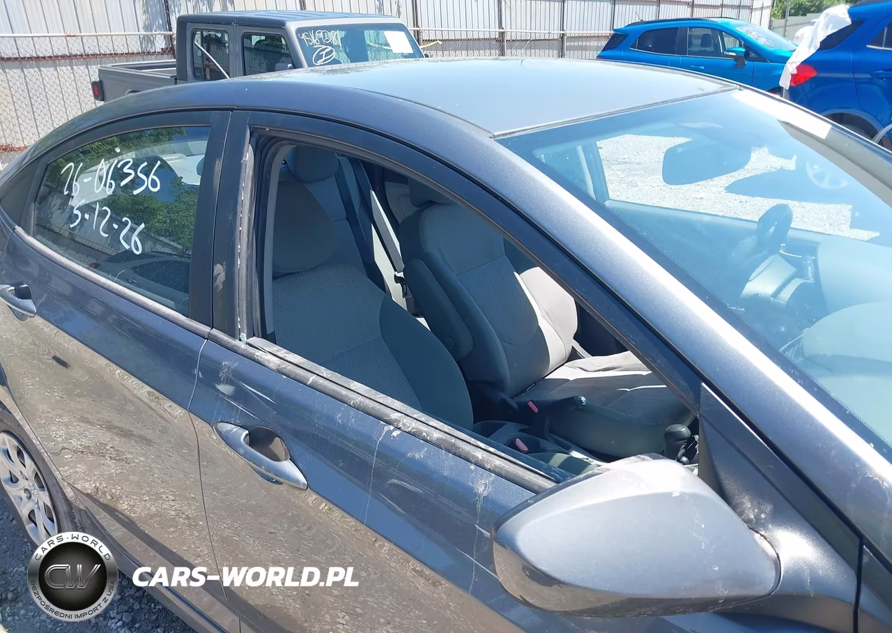 2013 Hyundai Accent Gls VIN:KMHCT4AE4DU390293 - 6