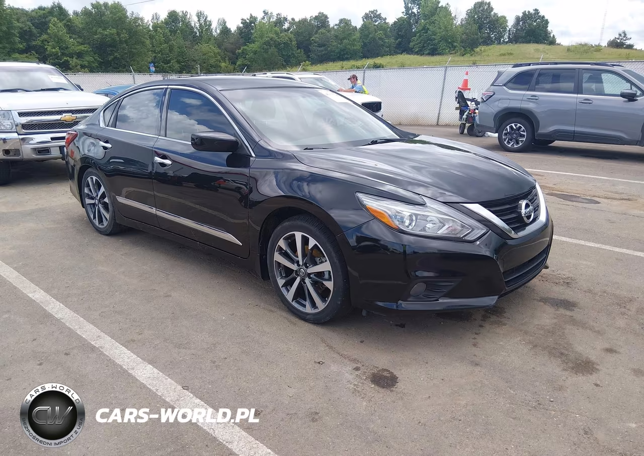 2018 Nissan Altima 2.5 Sr – zdjęcie 1 z 17