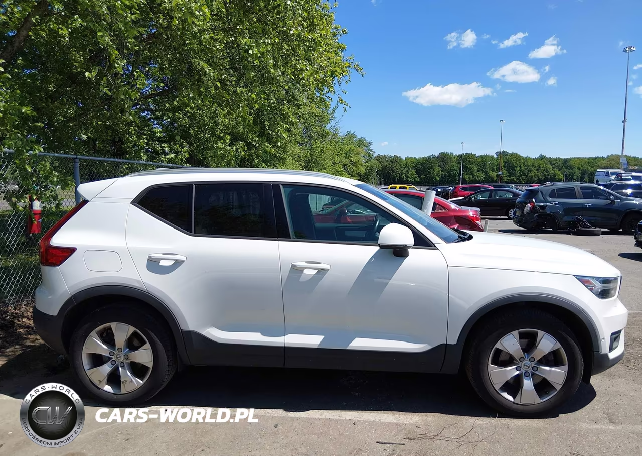 2019 Volvo Xc40 T5 Momentum VIN:YV4162UK8K2060929 - 13