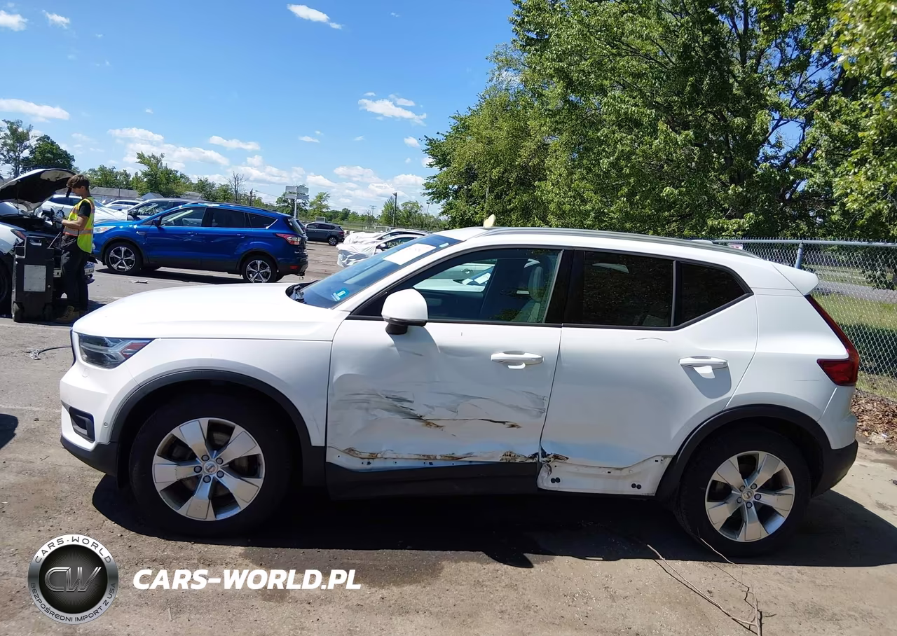 2019 Volvo Xc40 T5 Momentum VIN:YV4162UK8K2060929 - 14