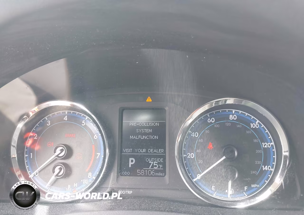 2017 Toyota Corolla Le VIN:2T1BURHE5HC957338 - 7