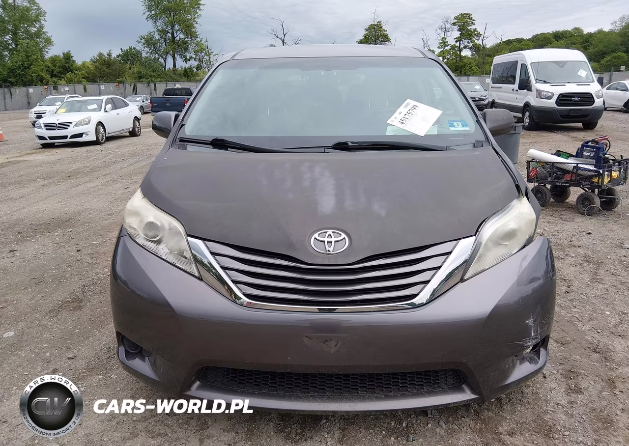 2015 Toyota Sienna Le 8 Passenger VIN:5TDKK3DC0FS671943 - 12
