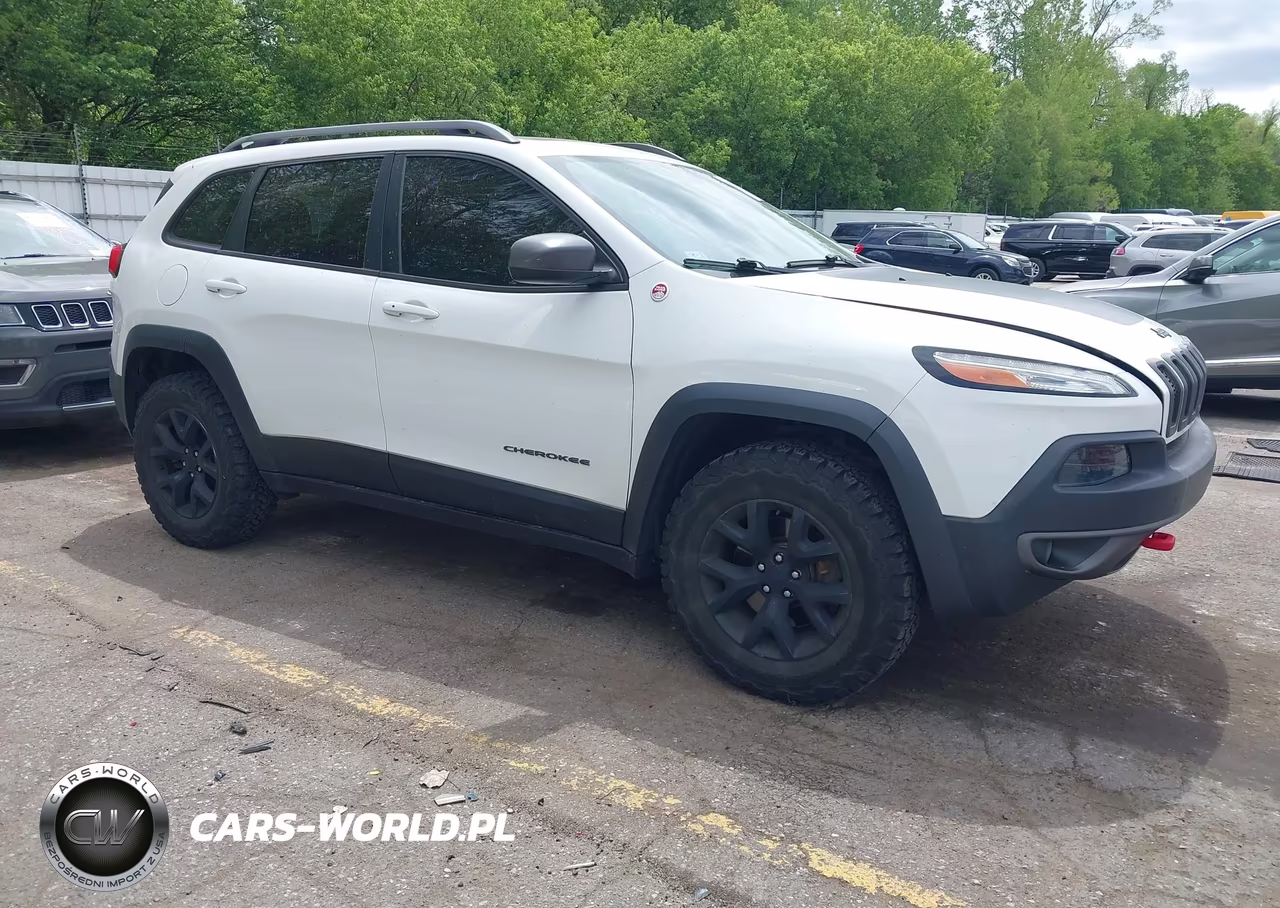 2015 Jeep Cherokee Trailhawk – zdjęcie 1 z 16