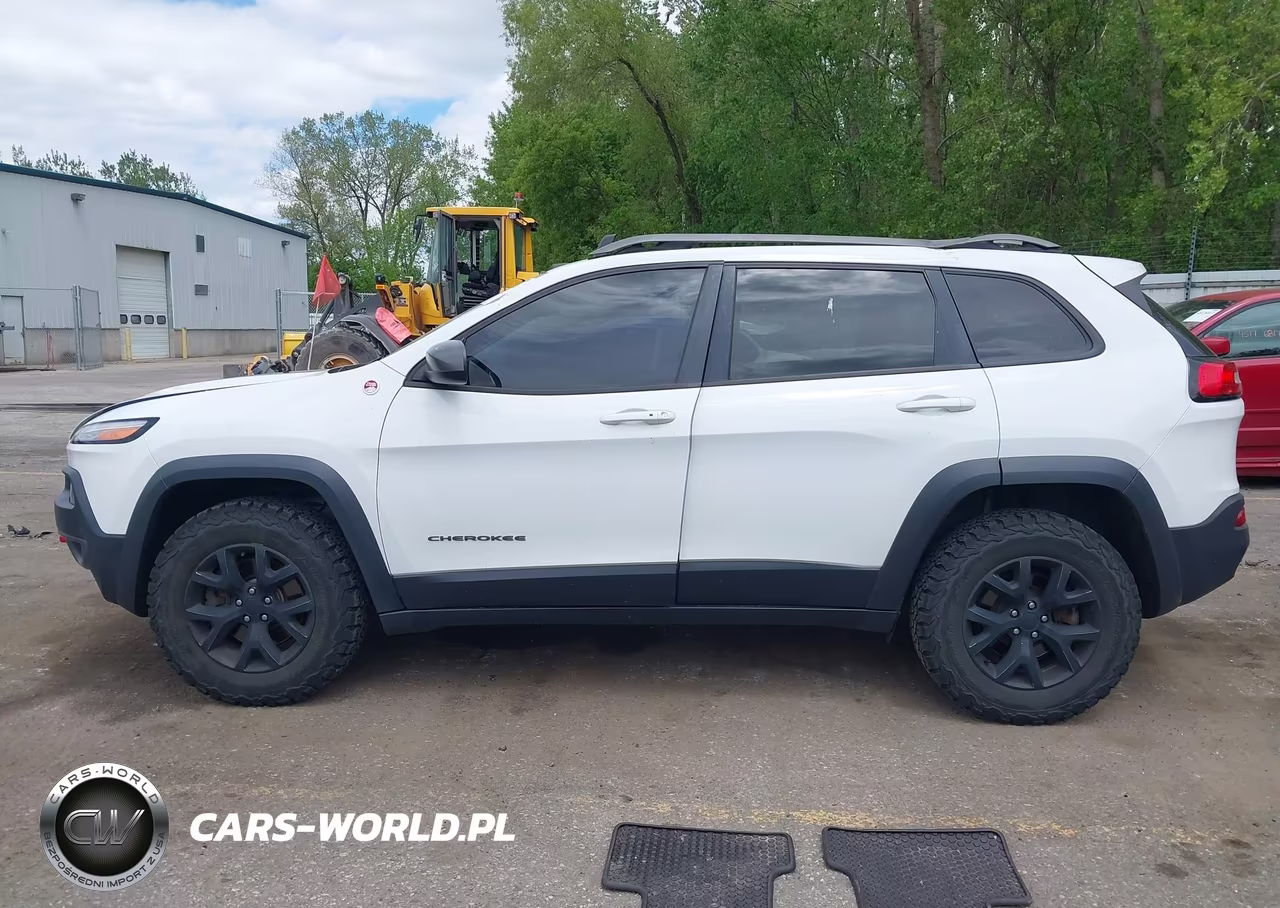 2015 Jeep Cherokee Trailhawk VIN:1C4PJMBS4FW702877 - 14