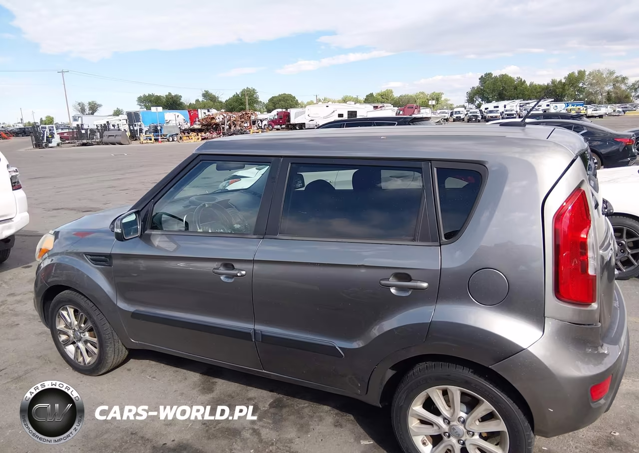 2013 Kia Soul + VIN:KNDJT2A60D7575688 - 14