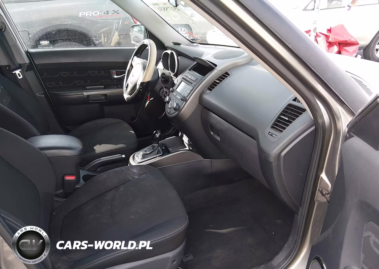 2013 Kia Soul + VIN:KNDJT2A60D7575688 - 5