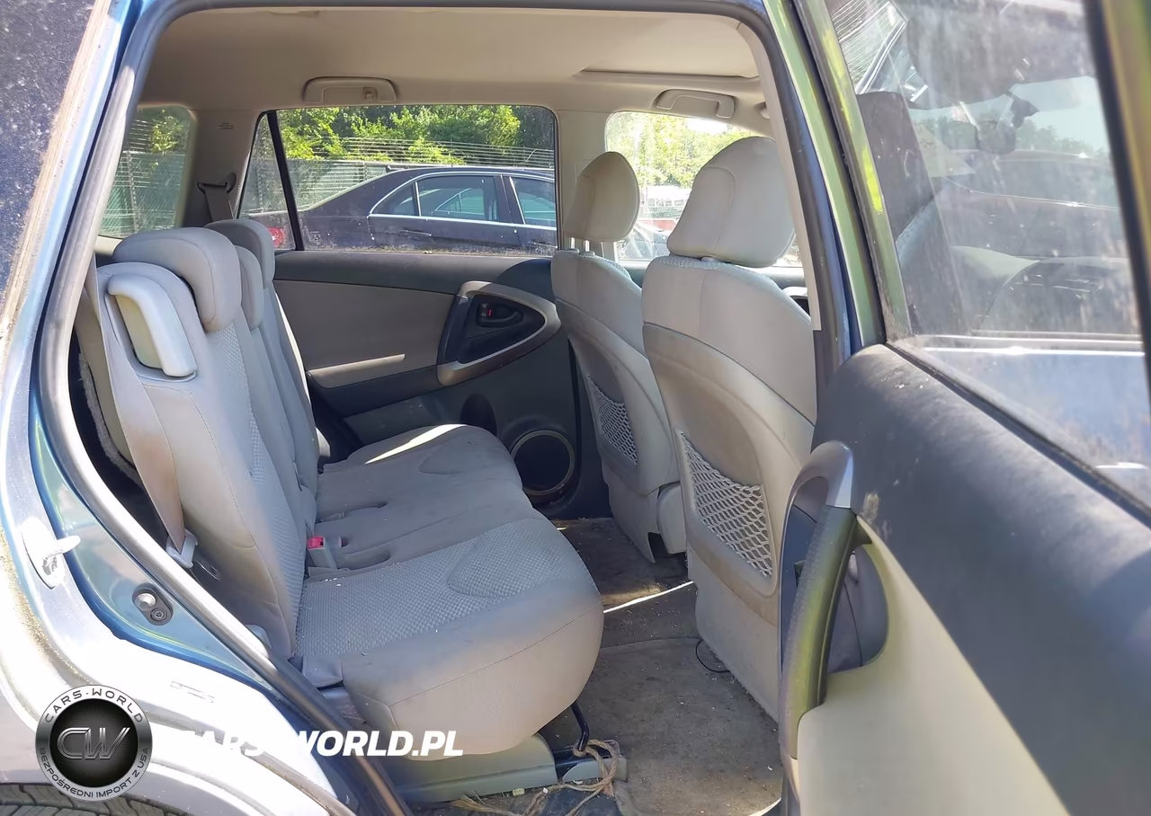2007 Toyota Rav4 Limited VIN:JTMBD31V076025075 - 8