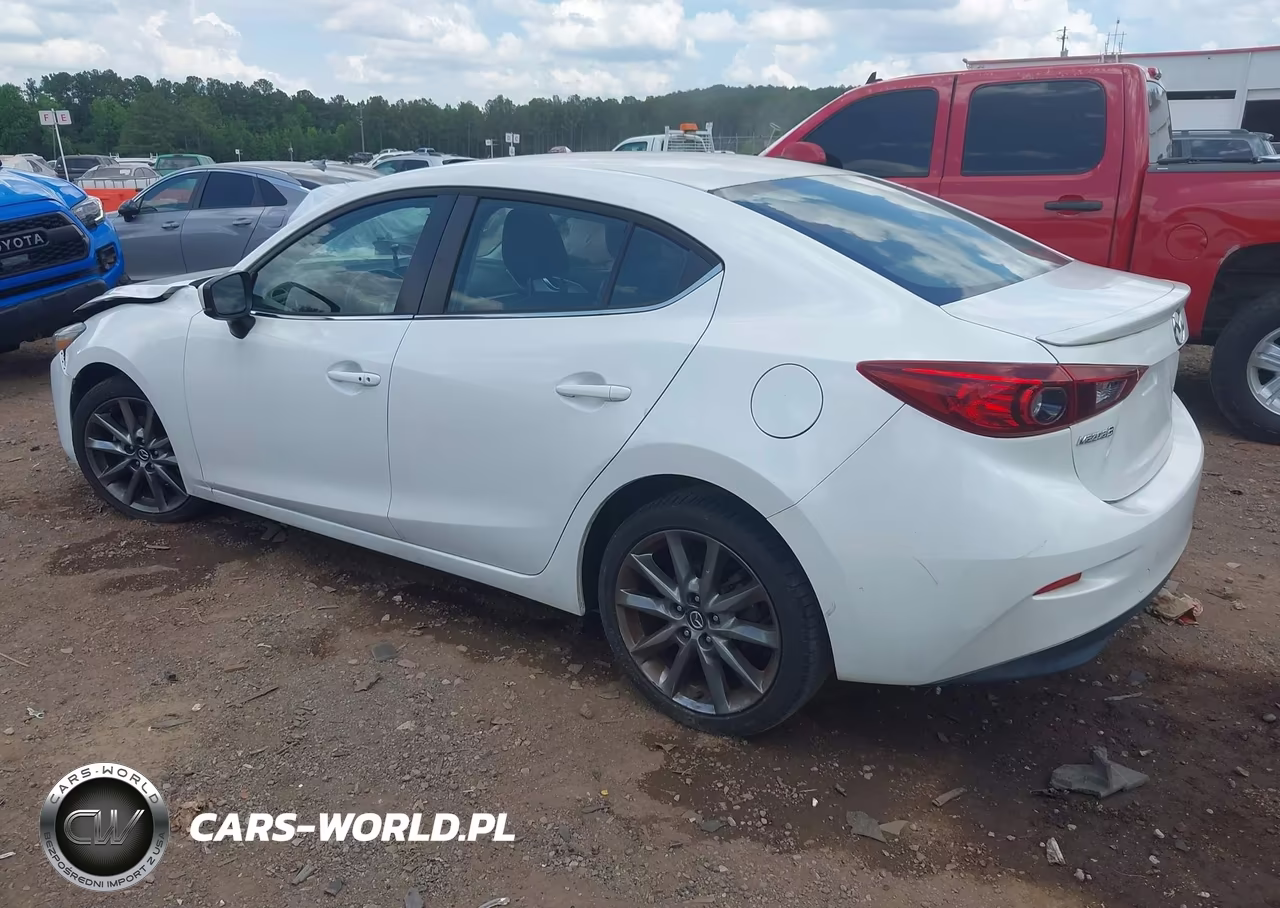 2018 Mazda Mazda3 Touring VIN:3MZBN1V37JM168880 - 3