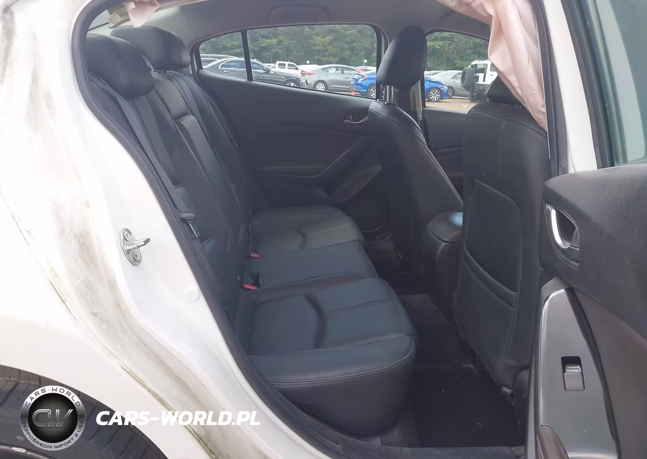 2018 Mazda Mazda3 Touring VIN:3MZBN1V37JM168880 - 8