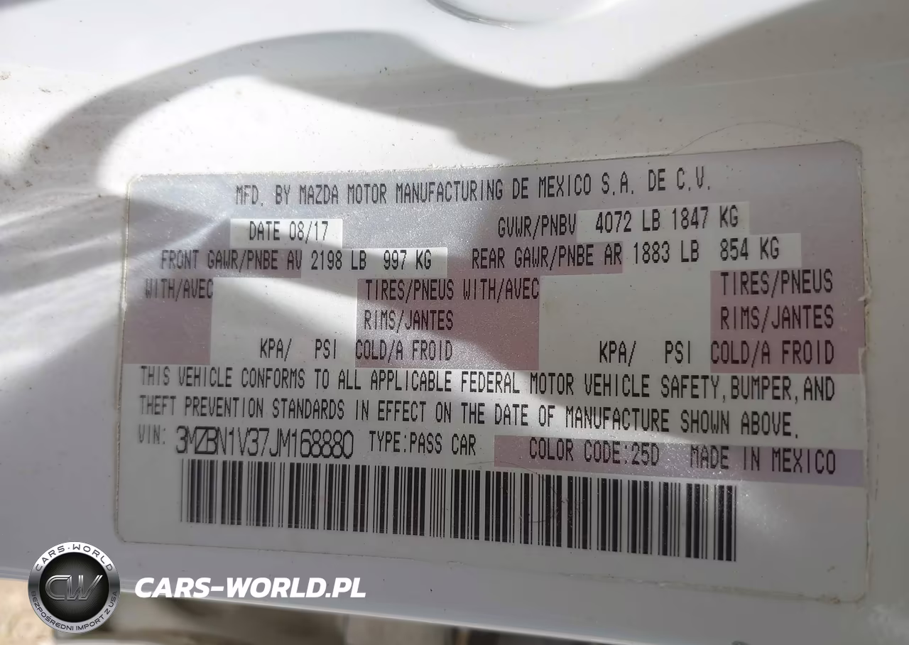 2018 Mazda Mazda3 Touring VIN:3MZBN1V37JM168880 - 9