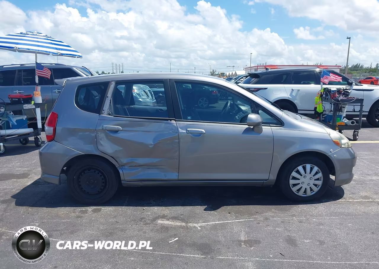 2008 Honda Fit VIN:JHMGD38418S061643 - 13