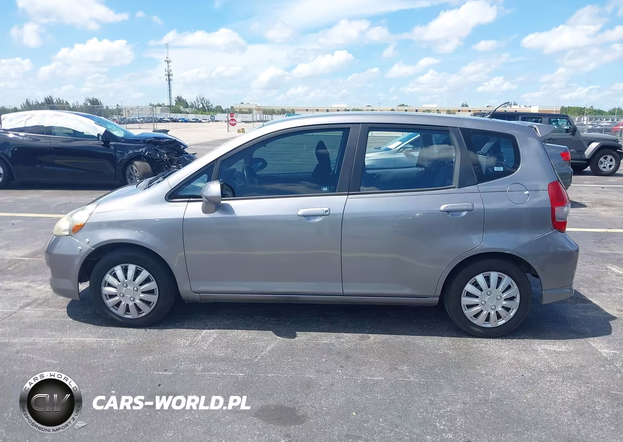 2008 Honda Fit VIN:JHMGD38418S061643 - 14