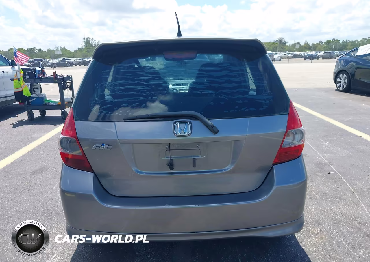 2008 Honda Fit VIN:JHMGD38418S061643 - 16